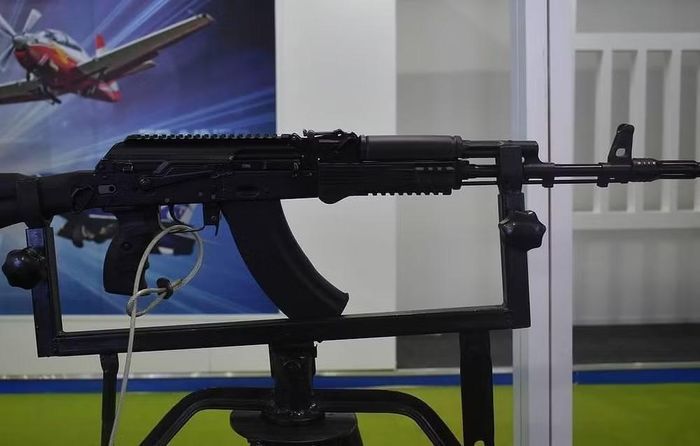 Diễn biến trên đánh dấu bước ngoặt trong quá trình nội địa hóa AK-203 của Ấn Độ. Một năm trước, có thông tin cho biết việc chế tạo độc lập súng trường tấn công của Nga đang được chuẩn bị, mặc dù những lô hàng đầu tiên đã bàn giao vào năm 2023 - 2024.
