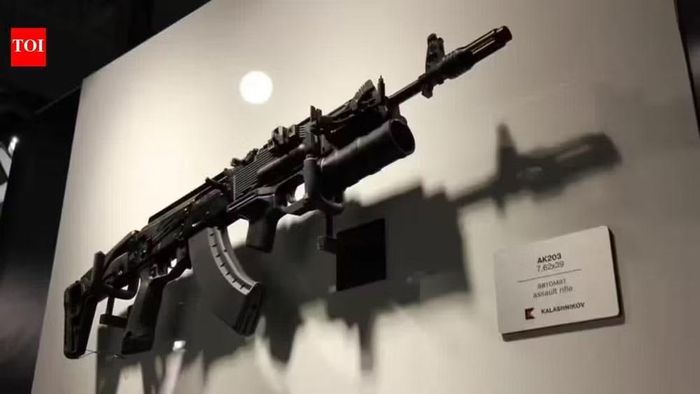 Cần nhấn mạnh, các lô hàng từ năm 2023 - 2024 thuộc nhóm có tỷ lệ nội địa hóa chỉ đạt khoảng 70%, đúng như kế hoạch ban đầu cho 70.000 khẩu súng trường tấn công AK-203 đầu tiên.