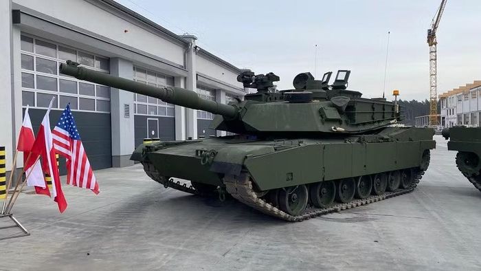 Nhìn chung đây là tốc độ giao hàng khá nhanh, có thể ước tính sơ bộ vào khoảng 125 xe tăng trở lên mỗi năm. Điều này cũng phù hợp với bản kế hoạch đã được công bố trước đó, có nghĩa là bất chấp sự gia tăng nhu cầu, mọi thứ đều được giao đúng thời hạn.