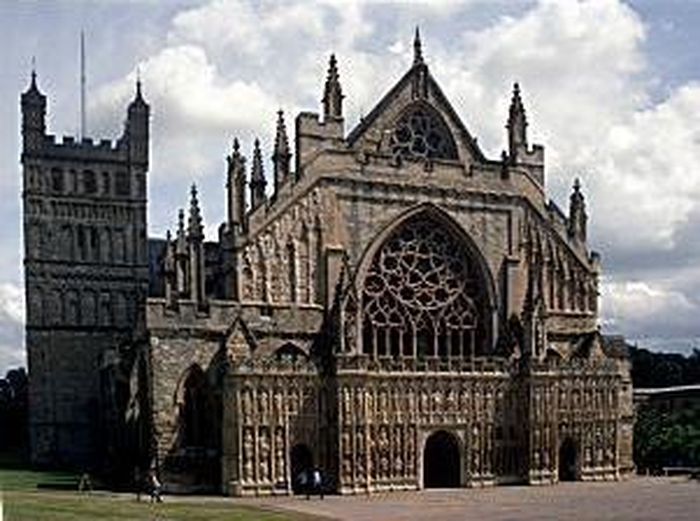  H.137. Mặt Tây Nhà thờ chính tòa Exeter (West front of Exeter Cathedral), k. 1350-1400. Ảnh: Wikimedia. 