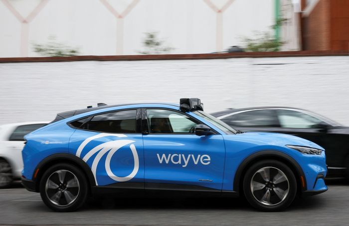 Uber đang dồn nhiều nguồn lực vào những lĩnh vực có thể định hình tương lai ngành vận tải như xe tự hành. Ảnh: Reuters.