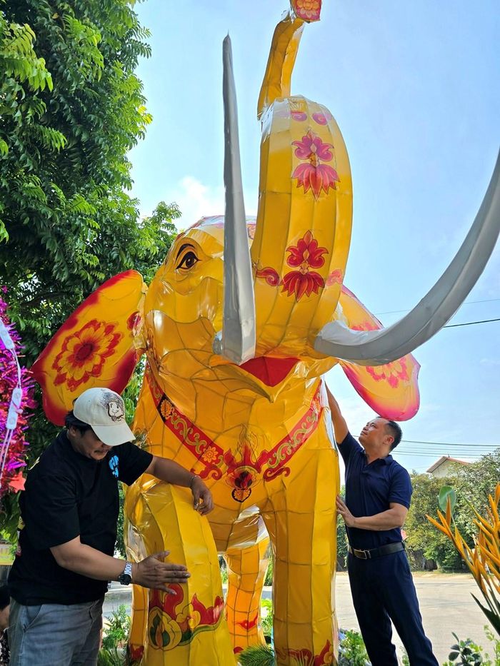 Mô hình chú voi vừa thể hiện được tinh thần dũng mãnh, vừa có nét tạo hình dễ thương, gần gũi và thân thiện với thiếu nhi