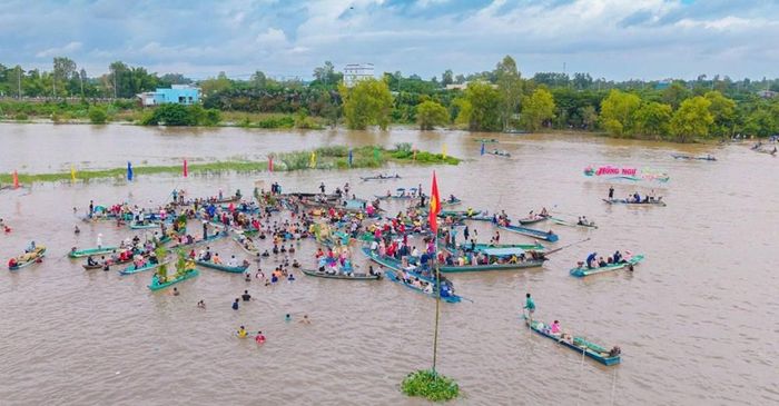 Phường Hồng Ngự mong muốn hoạt động này góp phần đưa mùa nước nổi đến gần với người dân và du khách
