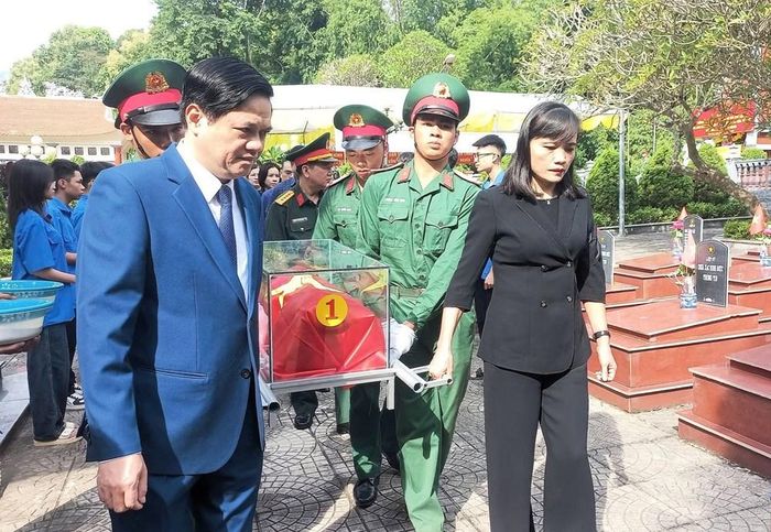 Hài cốt liệt sĩ được tổ chức truy điệu, an táng trong sự tri ân sâu sắc