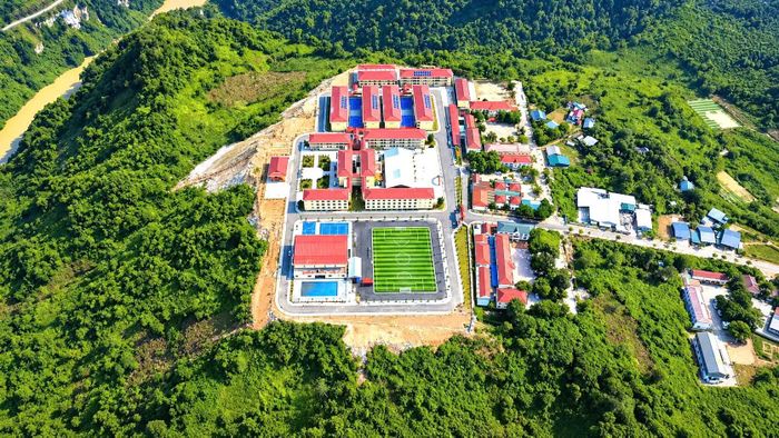 Trường nội trú liên cấp ở Pa Tần-Phong Thổ (Lai Châu).