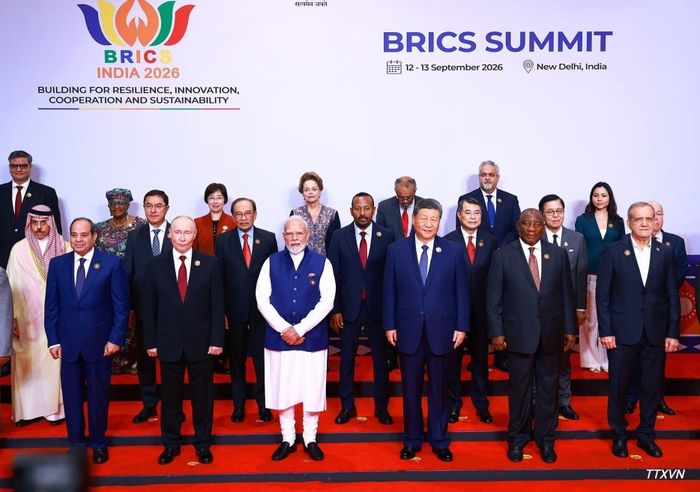 Thủ tướng Lê Minh Hưng cùng các Trưởng đoàn tham dự Hội nghị thượng đỉnh BRICS lần thứ 18 tại Ấn Độ. (Ảnh: TTXVN)