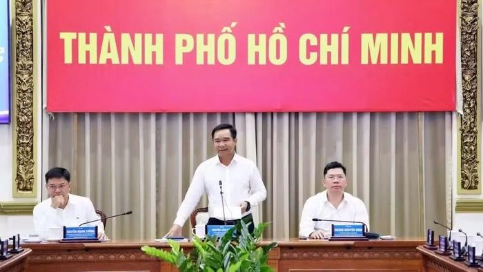 Ông Nguyễn Văn Được, Ủy viên Trung ương Đảng, Chủ tịch Ủy ban nhân dân Thành phố Hồ Chí Minh chỉ đạo quyết liệt nội dung này tại nhiều cuộc họp của Ủy ban nhân dân thành phố. (Ảnh: Ủy ban nhân dân thành phố)