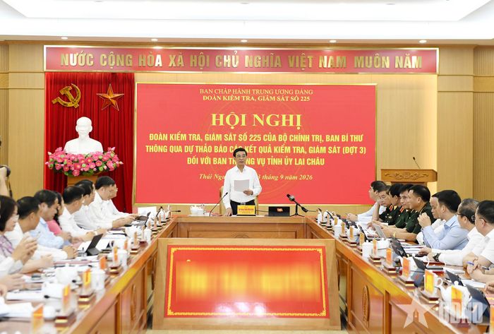 Đại tướng Phan Văn Giang đánh giá cao tinh thần làm việc nghiêm túc của Ban Thường vụ Tỉnh ủy Lai Châu. 