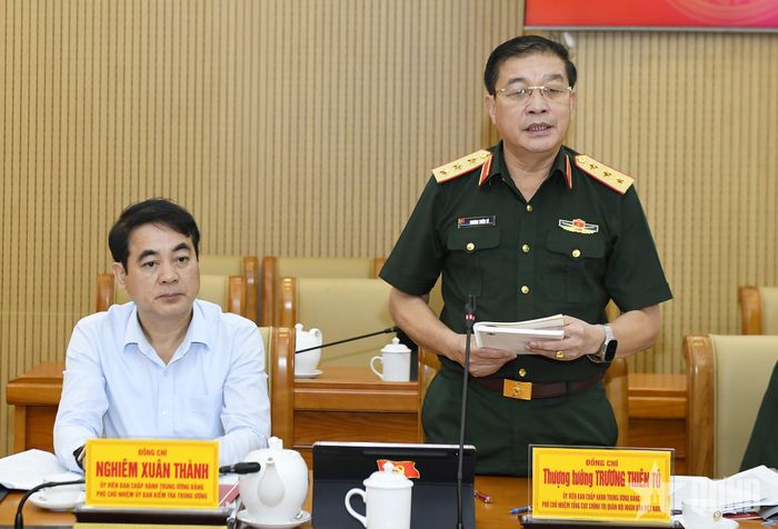 Thượng tướng Trương Thiên Tô phát biểu tại Hội nghị thông qua dự thảo báo cáo kết quả kiểm tra, giám sát Ban Thường vụ Tỉnh ủy Lai Châu. 