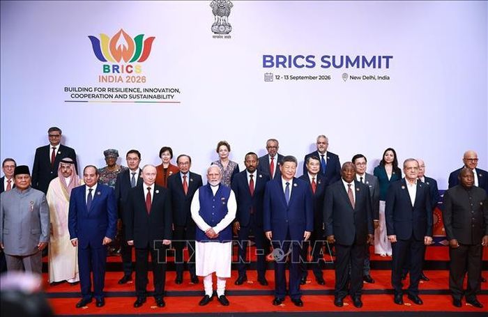 Thủ tướng Lê Minh Hưng cùng các trưởng đoàn tham dự Hội nghị thượng đỉnh BRICS lần thứ 18 tại Ấn Độ. Ảnh: TTXVN