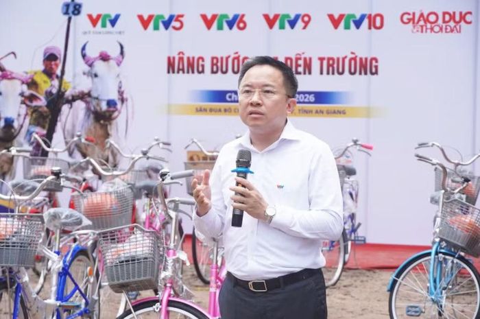 Nhà báo Từ Lương, Giám đốc VTV Nam Bộ, phát biểu tại chương trình. Ảnh: YP.