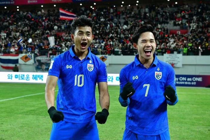 BallThai xác nhận Suphanat sẽ phải nghỉ thi đấu trong thời gian tới, đồng nghĩa anh gần như chắc chắn bỏ lỡ FIFA ASEAN Cup 2026 nếu quá trình hồi phục diễn ra đúng dự kiến.