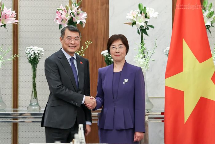 Thủ tướng Chính phủ Lê Minh Hưng tiếp bà Trâu Gia Di, Chủ tịch Ngân hàng Đầu tư Cơ sở hạ tầng châu Á (AIIB).