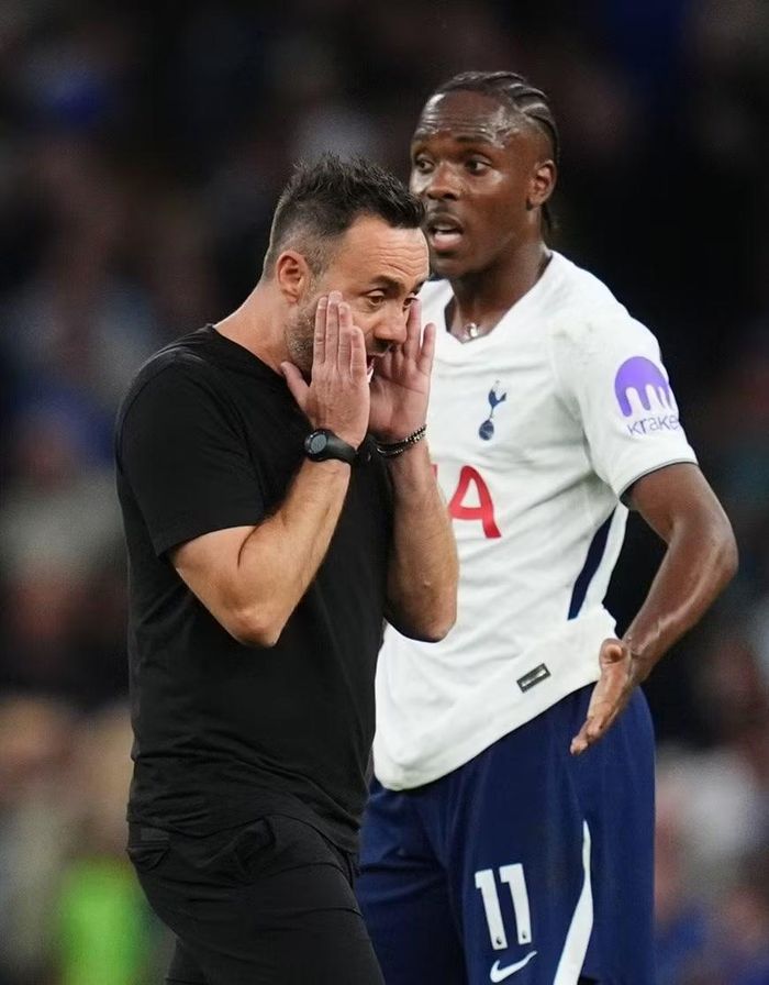 Sau 4 vòng mùa trước, Tottenham đứng thứ 3 trên BXH còn sau 4 vòng mùa này, đội bóng của HLV Zerbi đứng thứ 17.