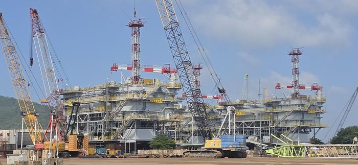 Bốn trạm biến áp Baltica 2 trong những ngày được hoàn thiện trên bãi chế tạo PTSC M&C.