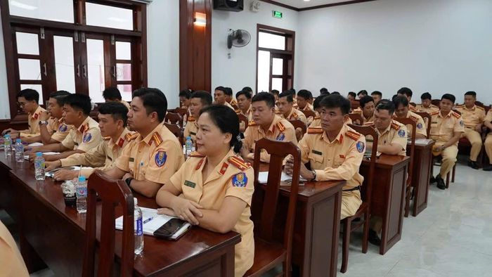 Cảnh sát giao thông Gia Lai tập huấn nghiệp vụ tuần tra, xử lý vi phạm.