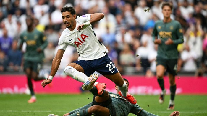 Dẫu vậy, Everton đã phòng ngự kiên cường