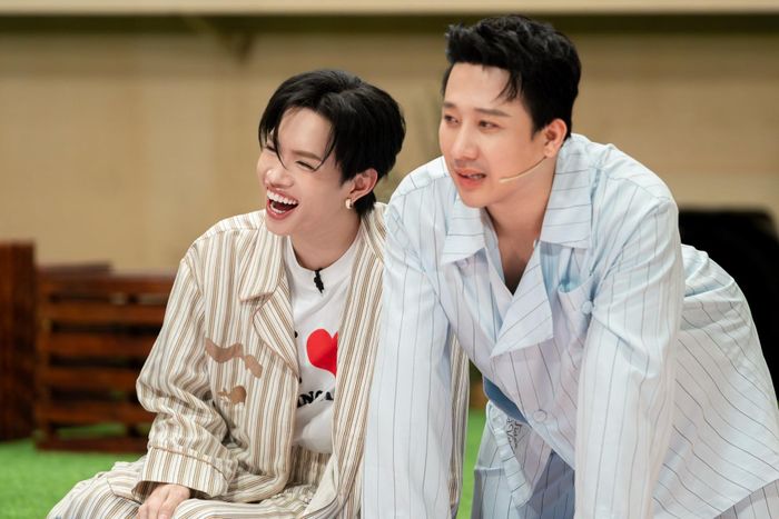 Thử thách 'Xoay vòng xoay vòng đến bao giờ'.