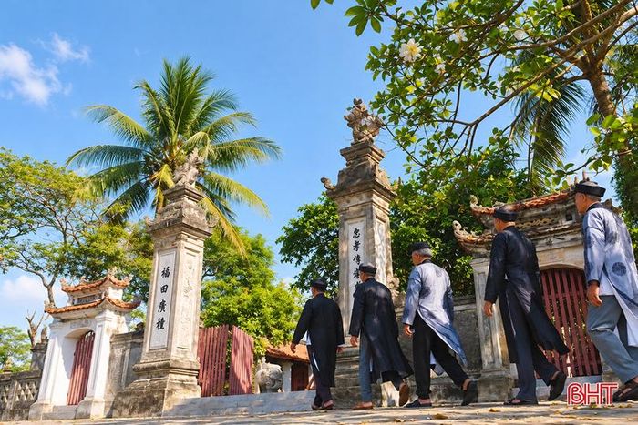 Dấu tích thời gian trên từng nét kiến trúc cổ xưa.