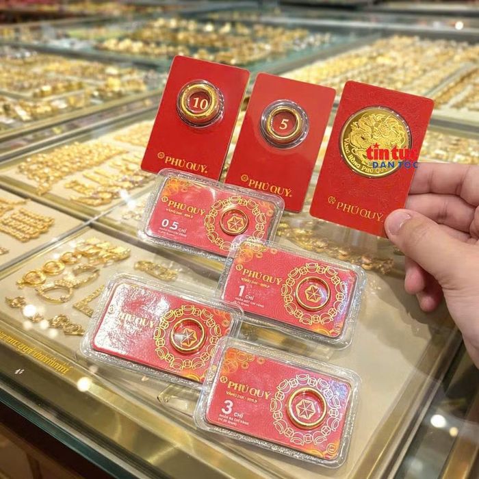 Vàng nhẫn Phú Quý.