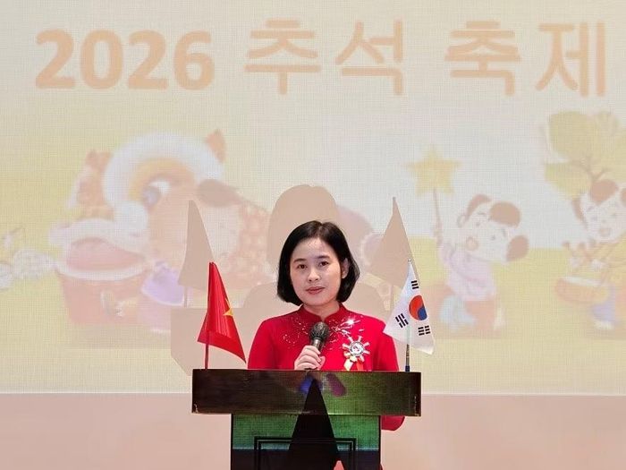 Tham tán Công sứ Nguyễn Thị Thái Bình phát biểu tại chương trình.
