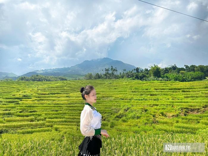 Mường Đeng trở thành điểm du lịch thu hút nhiều bạn trẻ đến checkin và khám phá.