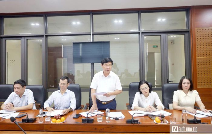 Ông Nguyễn Xuân Tuyến, Chủ tịch Hội Luật gia tỉnh Quảng Trị đề xuất, đóng góp ý kiến liên quan đến hoạt động khai thác khoáng sản.