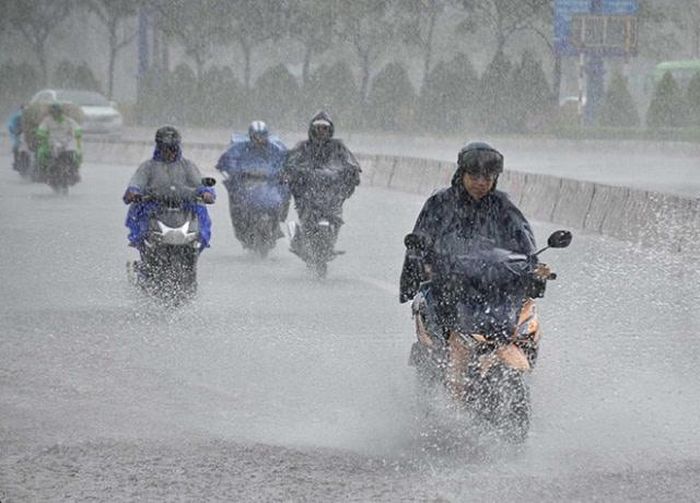 Áp thấp nhiệt đới vào đất liền, miền Trung hứng mưa cực lớn, có nơi trên 500mm. Ảnh minh họa.