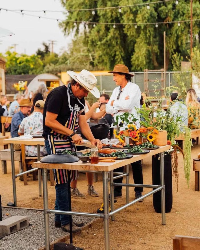 Trên thực tế, farm-to-table không phải là một mô hình có thể dễ dàng nhân bản