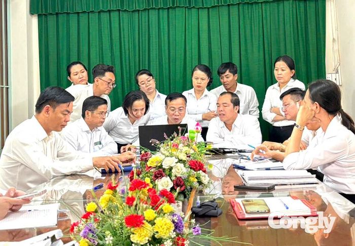 Không khí làm việc hăng say, khẩn trương trong đợt thi đua cao điểm.
