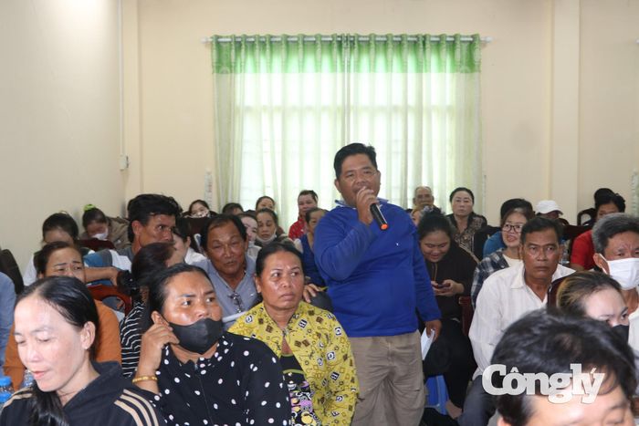 Ngư dân đặt câu hỏi tại phiên tòa