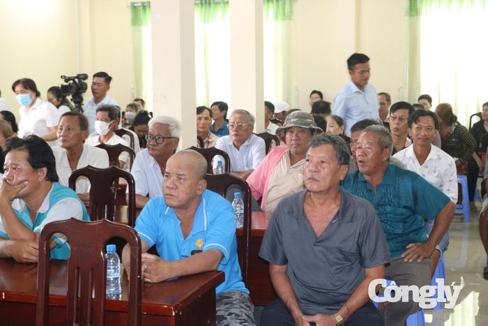 Hơn 200 ngư dân phường Hiệp Thành tham dự phiên tòa