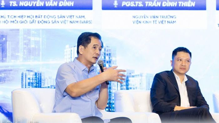 TS Nguyễn Văn Đính, Phó chủ tịch Hiệp hội Bất động sản Việt Nam (VNREA), chủ tịch Hội Môi giới bất động sản Việt Nam (VARS). Ảnh: BTC.