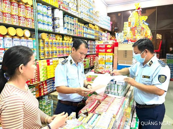 Trong quá trình kiểm tra, giám sát, các nội dung được tập trung gồm hóa đơn, chứng từ chứng minh nguồn gốc hàng hóa; nhãn hàng hóa; ngày sản xuất; hạn sử dụng.