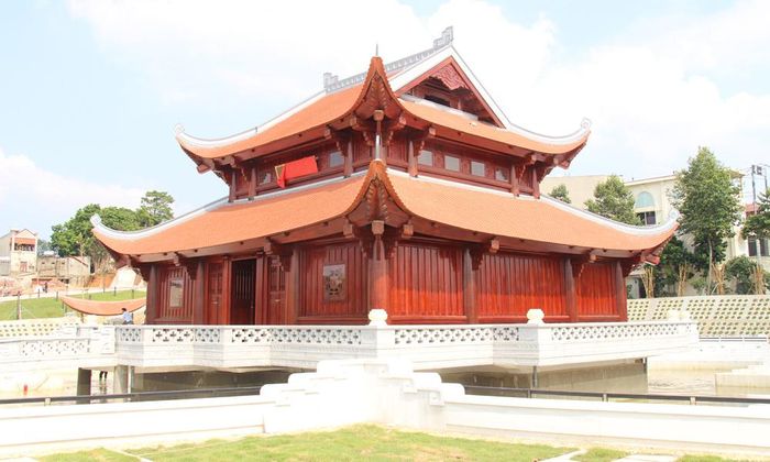 Đền thờ Bác Hồ được xây dựng bằng nguồn vốn xã hội hoá.