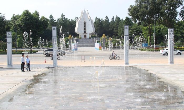 Đơn vị chuyên môn kiểm tra việc vận hành khu nhạc nước.