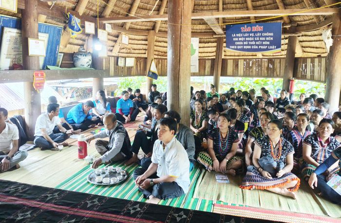 Trong thời gian tới, các "Địa chỉ tin cậy" sẽ tiếp tục được củng cố, nâng cao chất lượng hoạt động hỗ trợ tốt hơn cho phụ nữ và trẻ em. Ảnh: ĐVCC