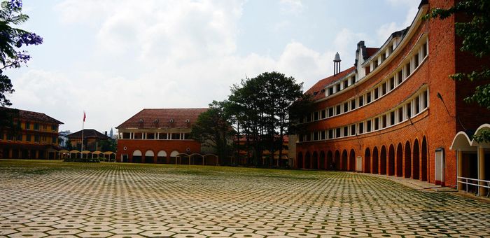 Địa điểm khai mạc Hội nghị trù bị Đà Lạt (Trường Cao đẳng Đà Lạt hiện nay). (Ảnh: Phan Minh Đạo)