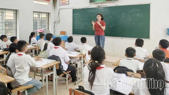 Tiết học của cô và trò Trường Phổ thông Dân tộc bán trú THCS Đức Nhàn trong năm học mới 2026 - 2027.