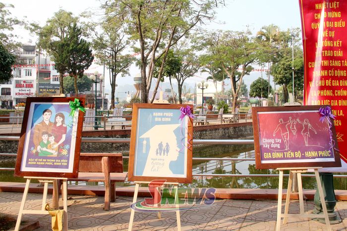 Tác phẩm Cuộc thi sáng tác tranh cổ động tuyên truyền về chủ đề gia đình và phòng, chống bạo lực gia đình tỉnh Sơn La.
