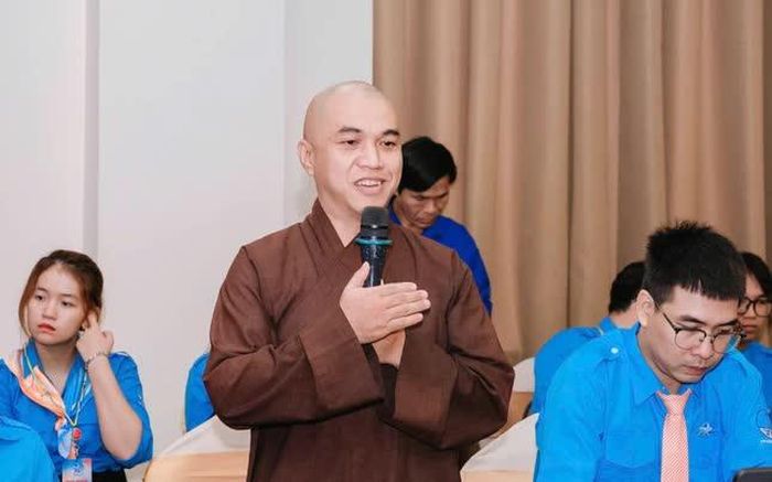 Đại biểu phát biểu trong phiên thảo luận của Đại hội