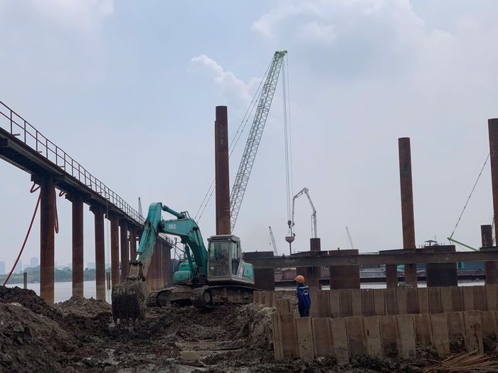 Cầu Ngọc Hồi với tổng mức đầu tư hơn 11.844 tỷ đồng, giữ vai trò kết nối khu vực phía Nam Thủ đô với tỉnh Hưng Yên thông qua tuyến Vành đai 3,5. Cầu Ngọc Hồi cũng nằm trong tuyến quy hoạch trục Đại lộ cảnh quan sông Hồng. Theo kế hoạch, dự án hoàn thành dự án trước Hội nghị APEC 2027.