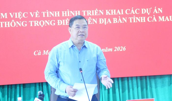 Phó Thủ tướng Thường trực Phạm Gia Túc phát biểu chỉ đạo tại cuộc họp.