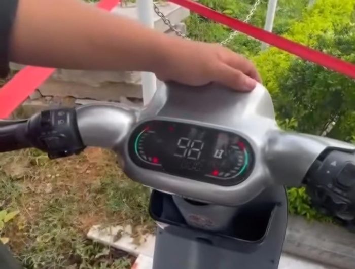 Học sinh “độ” IC xe đạp điện, đồng hồ hiển thị tốc độ 99km/h ở Lào Cai.
