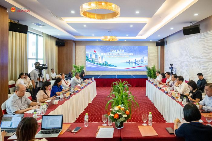 Quang cảnh tọa đàm. Ảnh: Phạm Thắng