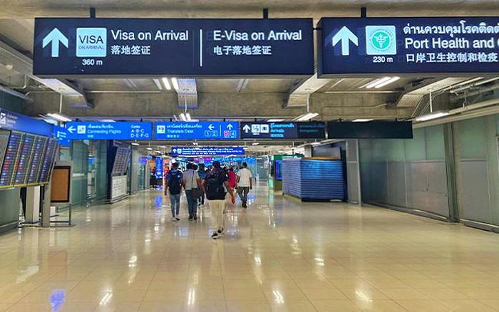 Visa nhập cảnh Thái Lan tại cửa khẩu vốn có hiệu lực trong 15 ngày, chỉ được sử dụng cho mục đích du lịch, có thể được xin cấp tại các sân bay quốc tế và hầu hết cửa khẩu đường bộ của Thái Lan. Ảnh: thaiest