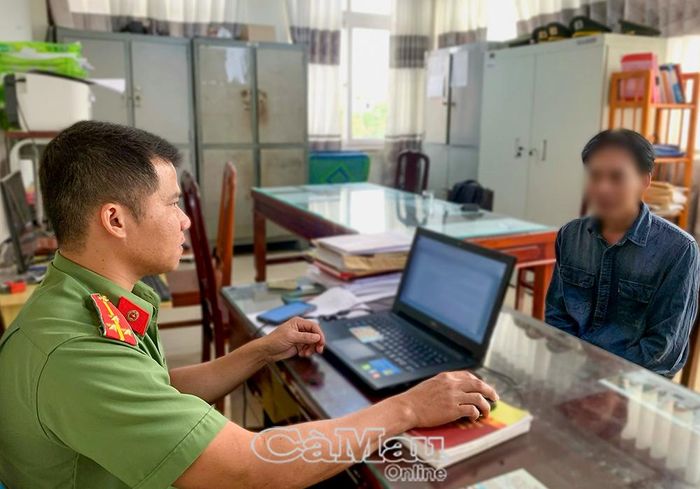 Một nạn nhân được Công an Cà Mau giải cứu khỏi “đặc khu lừa đảo”.