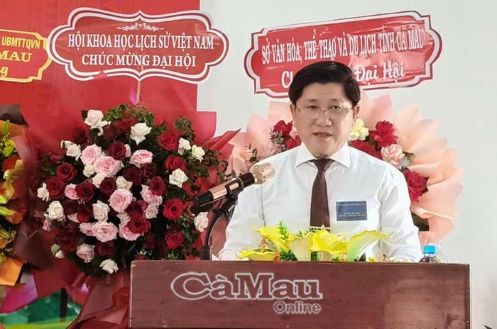  Phó Chủ tịch UBND tỉnh Lê Văn Sử phát biểu chỉ đạo tại đại hội.
