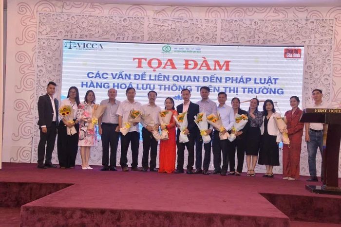 Tiêu chuẩn chất lượng hàng hóa trước những quy định mới là nội dung đáng chú ý tại Tọa đàm “Các vấn đề liên quan đến pháp luật hàng hóa lưu thông trên thị trường”.