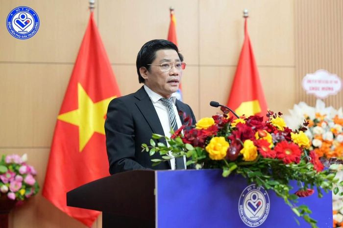 TTND.GS.TS.BS Nguyễn Duy Ánh, Giám đốc Bệnh viện Phụ sản Trung ương phát biểu tại lễ kỷ niệm.